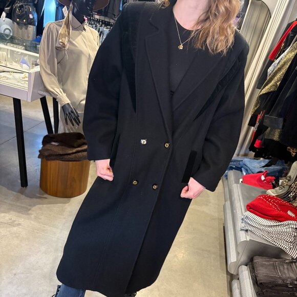 Vintage 'V.I.Petites' Wool Coat - Picture 7 of 9